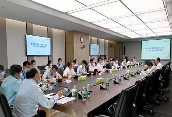 中國電建集團公司黨委副書記、總經(jīng)理丁焰章到電建國際公司調(diào)研