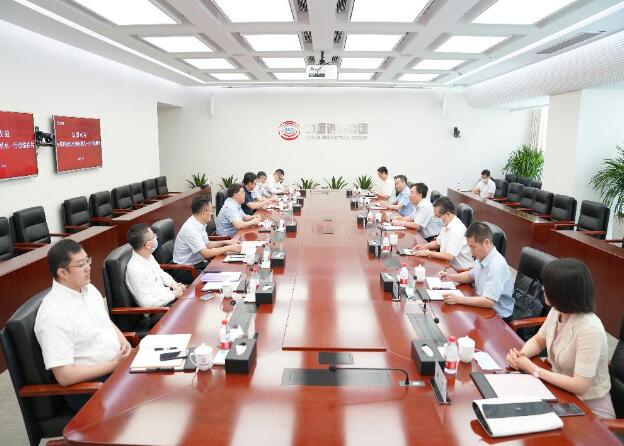 中國能建總經(jīng)理、黨委副書記孫洪水拜訪中國誠通董事長朱碧新