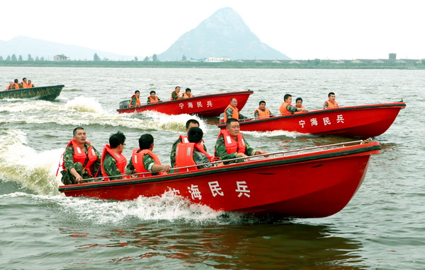 國(guó)網(wǎng)寧?？h供電公司為“抗災(zāi)治患”在8個(gè)供電所均組建應(yīng)急救援隊(duì)