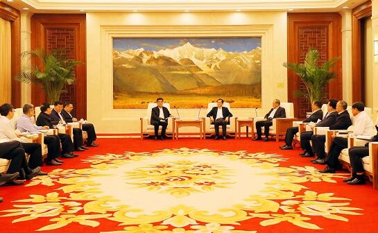 舒印彪拜會(huì)云南省委書記陳豪、省長阮成發(fā)