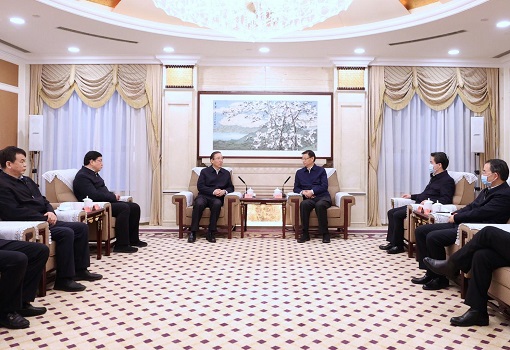 國家電網(wǎng)董事長辛保安、總經(jīng)理張智剛與江蘇省省長許昆林舉行會談