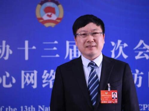 【兩會】云南聯(lián)通總經(jīng)理張?jiān)朴拢喊l(fā)揮通信央企數(shù)字經(jīng)濟(jì)發(fā)展主力軍作用，推進(jìn)5G公眾應(yīng)用健康發(fā)展