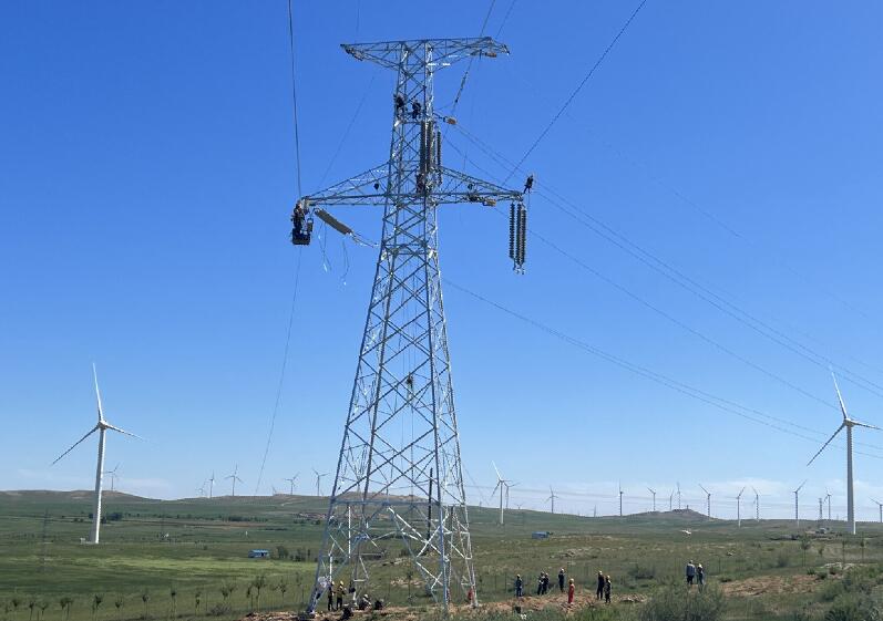 220千伏海春線、中海油化德風(fēng)電場35千伏集電線路順利改造完成