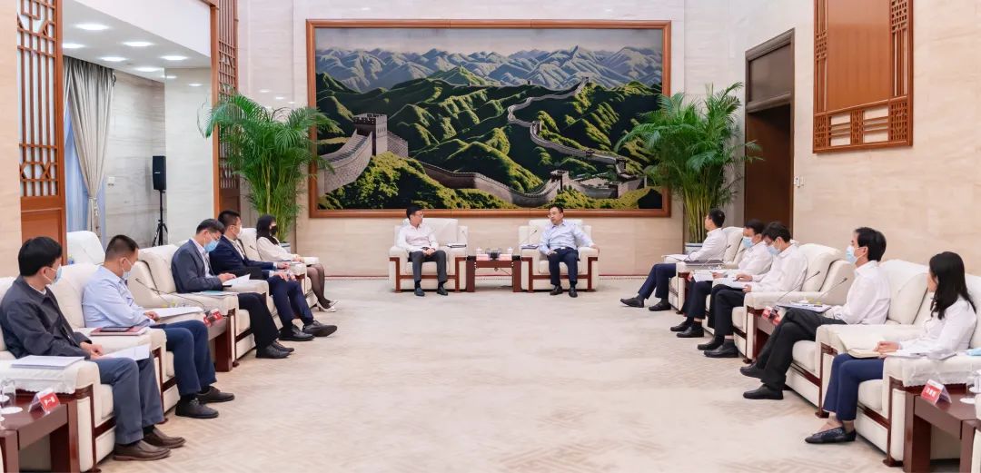 鄒磊會(huì)見(jiàn)北京市西城區(qū)委副書(shū)記、代區(qū)長(zhǎng)劉東偉