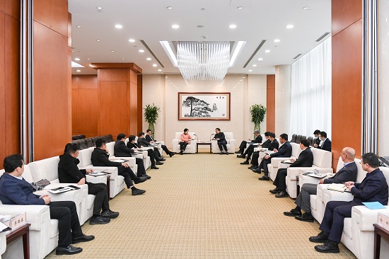 華能集團(tuán)總經(jīng)理、黨組副書記鄧建玲會見常州市市長盛蕾