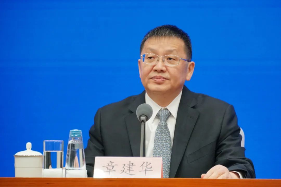 國家能源局長： 聚焦全國統(tǒng)一電力市場體系，做好市場建設(shè)和市場監(jiān)管工作