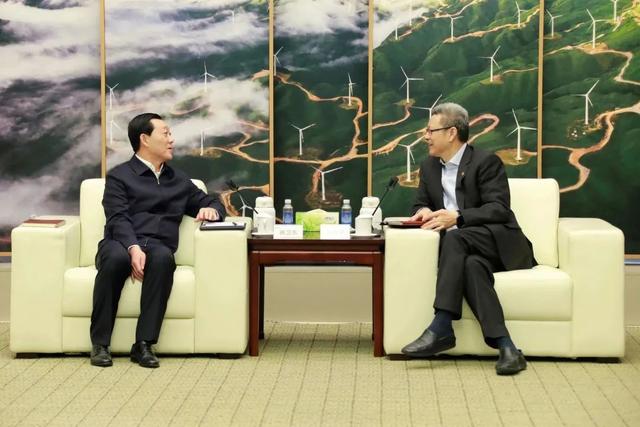 國(guó)家電投黨組書記、董事長(zhǎng)錢智民會(huì)見遼寧省朝陽(yáng)市市長(zhǎng)謝衛(wèi)東
