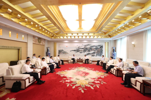 中國電建黨委副書記、總經(jīng)理王斌與山東省委常委、煙臺市委書記江成會談