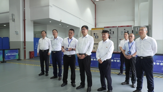 華能集團(tuán)有限公司總經(jīng)理、黨組副書記鄧建玲到云南分公司調(diào)研