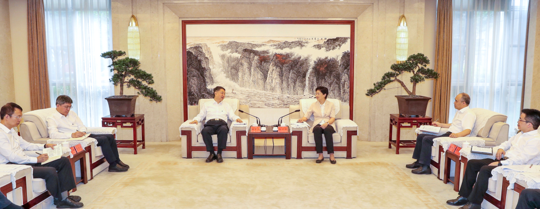 華能集團(tuán)黨組書記、董事長(zhǎng)拜會(huì)四川省委副書記、成都市委書記施小琳