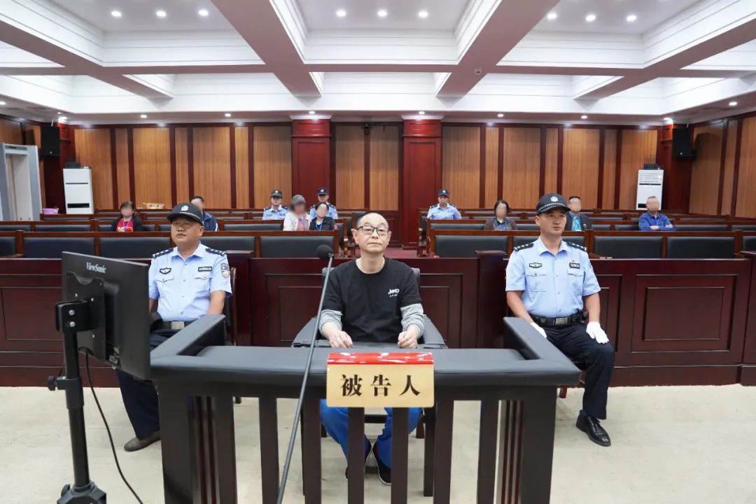 貴州電網(wǎng)有限責(zé)任公司原黨委委員、工會(huì)主席張帆受賄案一審宣判