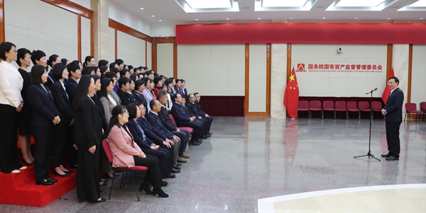 國資委黨委領(lǐng)導親切看望中國婦女十三大中央企業(yè)系統(tǒng)(在京)代表