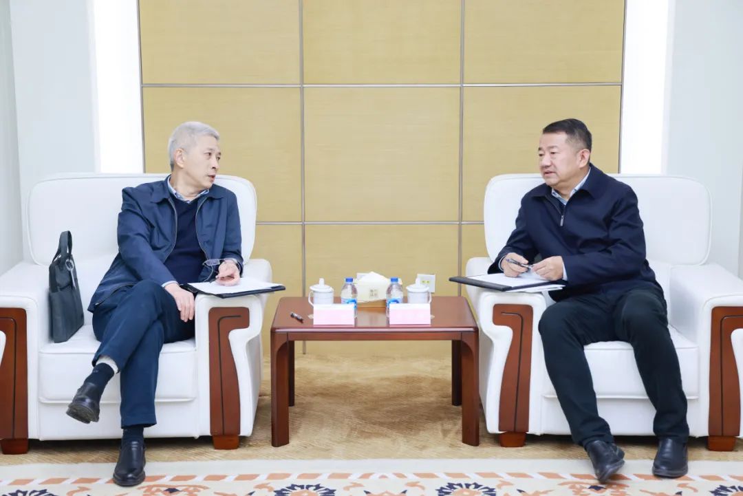 中國一重集團(tuán)黨委書記、董事長徐鵬一行拜訪大唐環(huán)境黨委書記、董事長朱利明