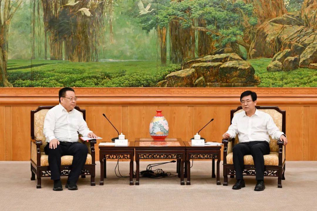 中核集團(tuán)總經(jīng)理、黨組副書記申彥鋒拜會福建省委副書記、省長趙龍