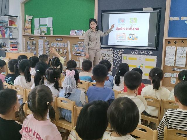 國網(wǎng)光澤縣供電公司電“亮”校園，安全“童”行