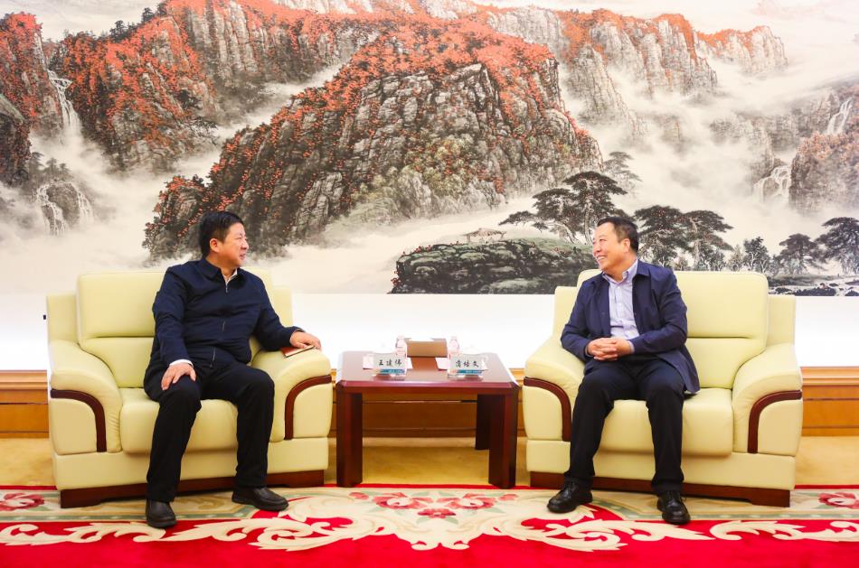 大唐甘肅公司黨委書記、董事長王建偉與甘肅電投集團(tuán)黨委書記、董事長蒲培文會談